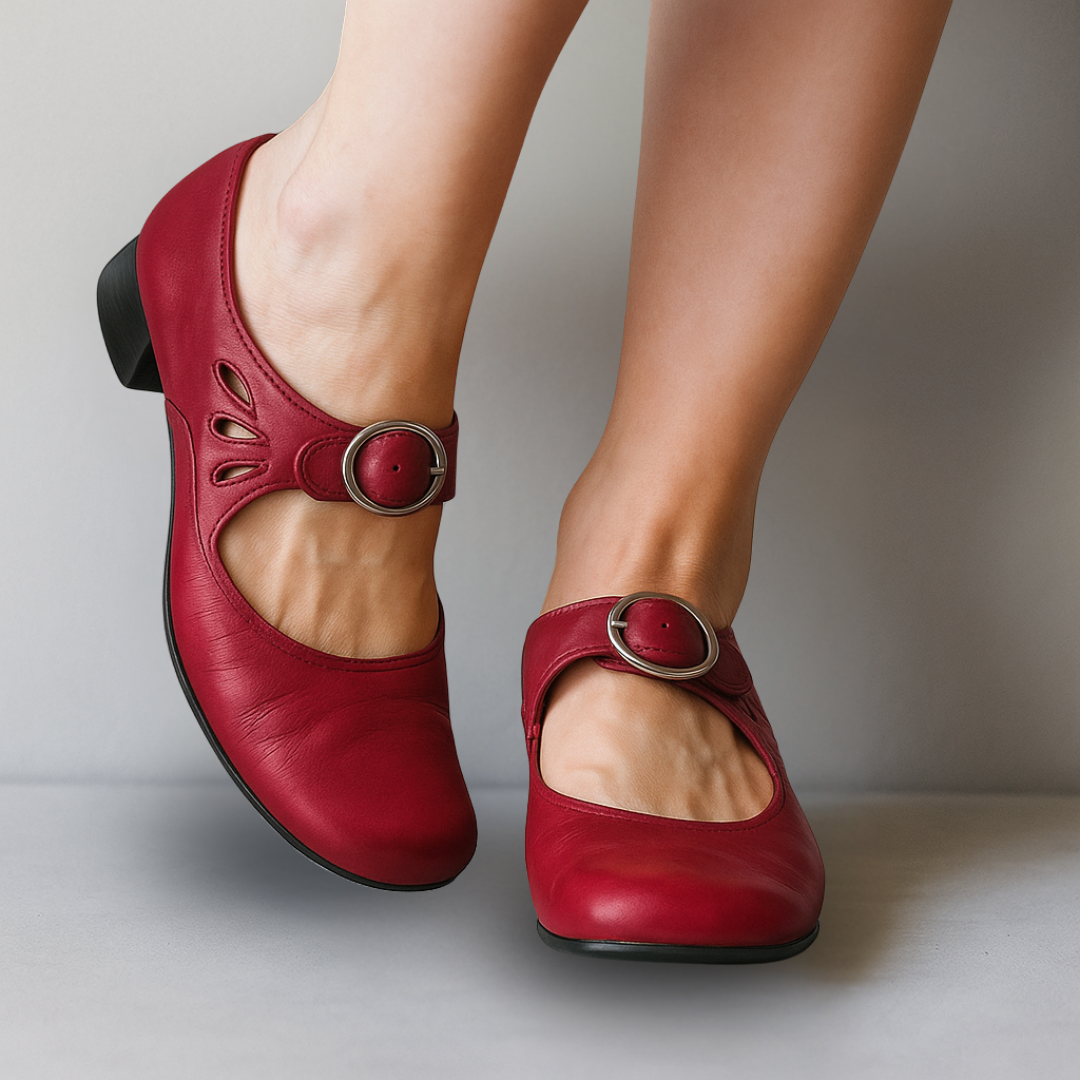 Red / 12 US | 43 EU