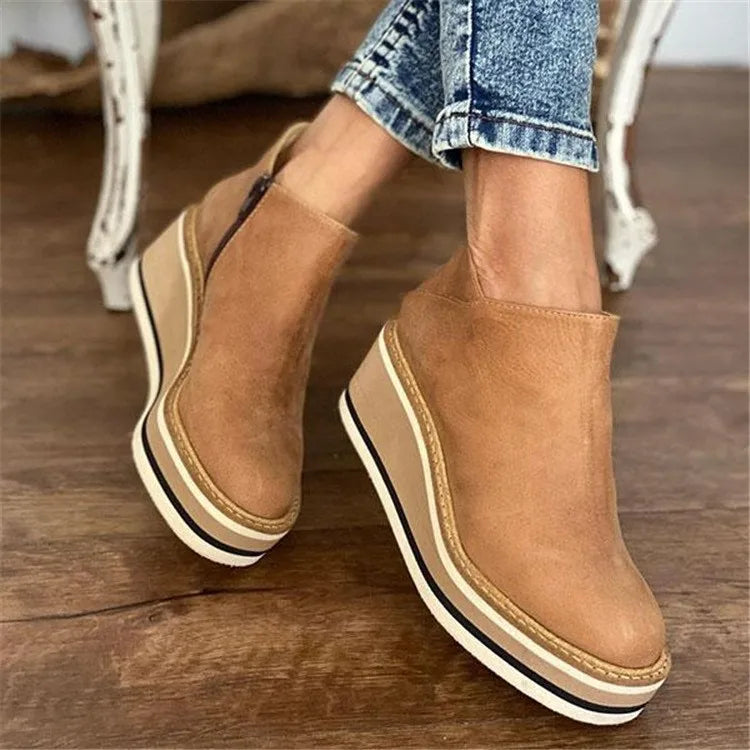 Khaki / 9