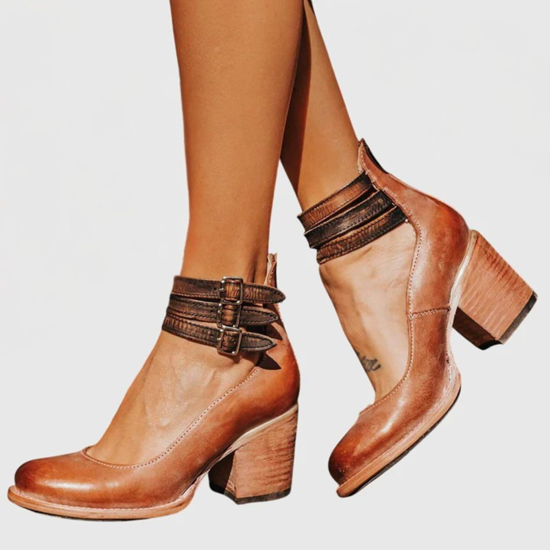 Dark brown / 43EU/11US
